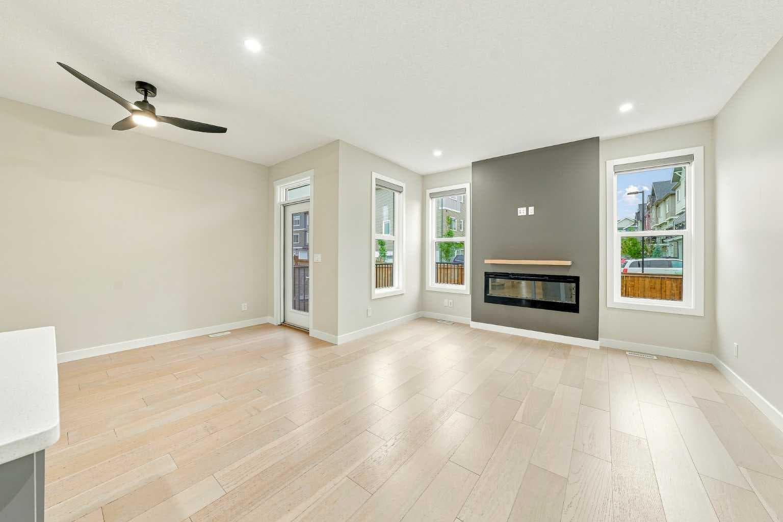 14 Rivercrest Common 