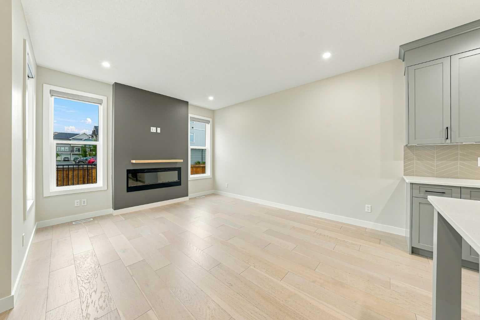 14 Rivercrest Common 