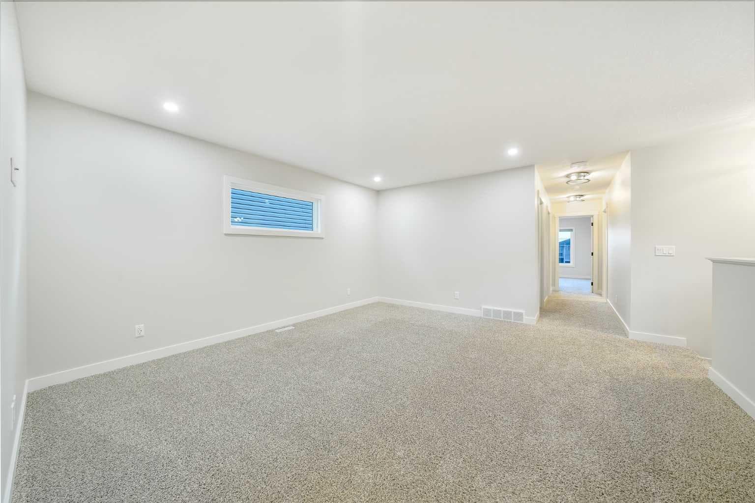 14 Rivercrest Common 