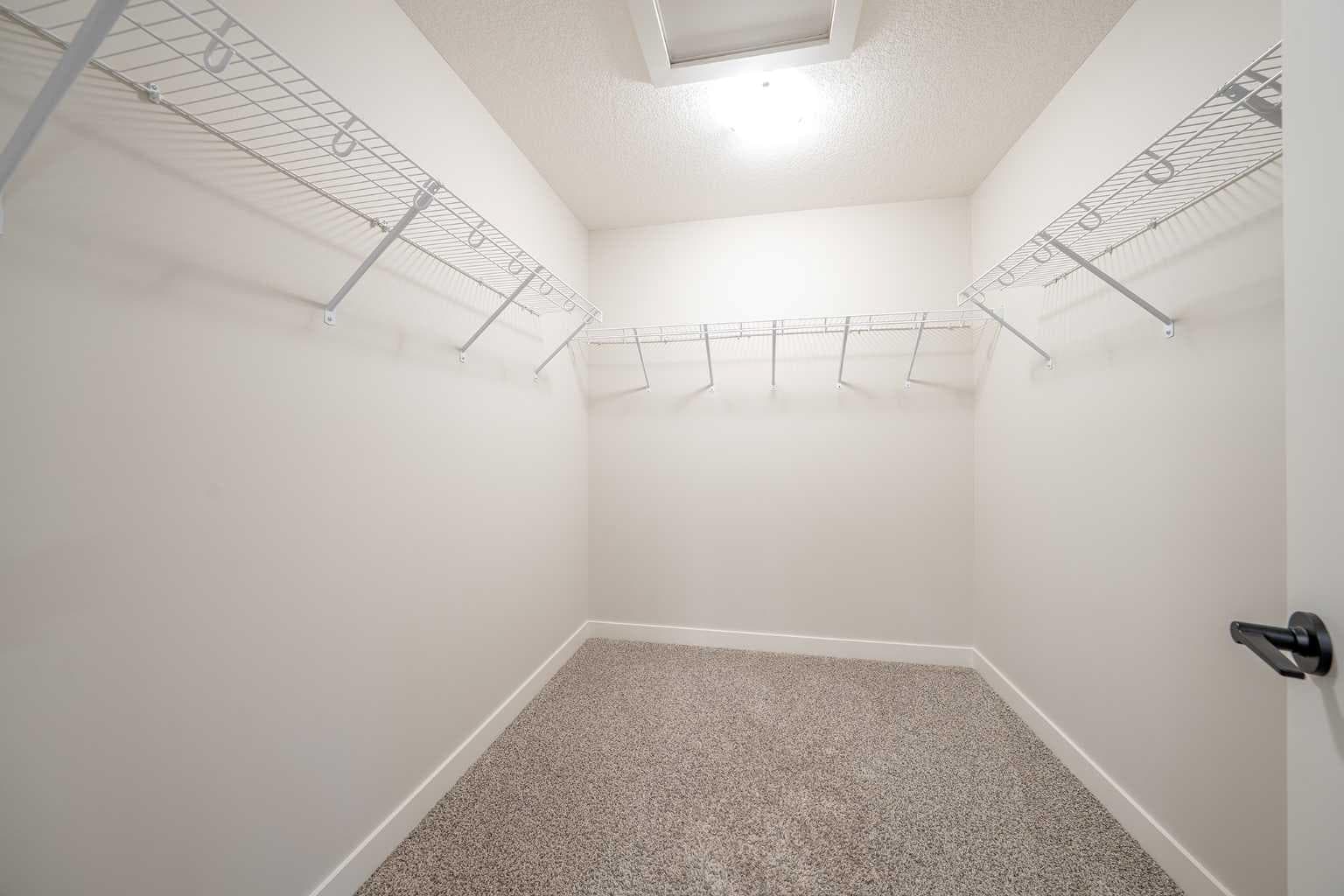 14 Rivercrest Common 