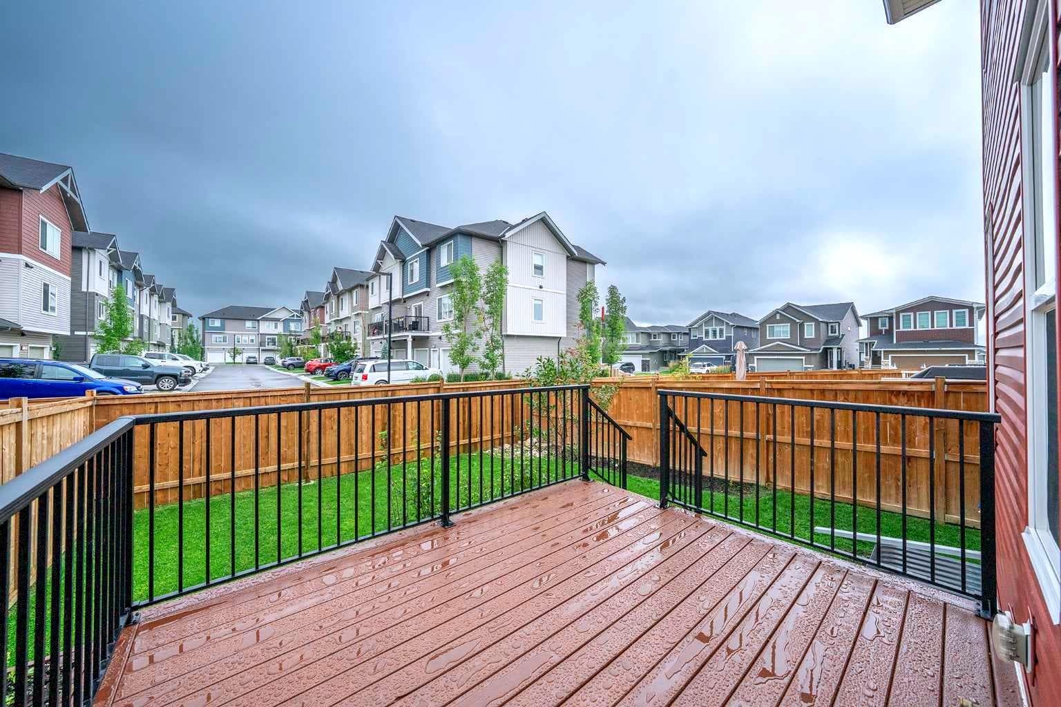 14 Rivercrest Common 