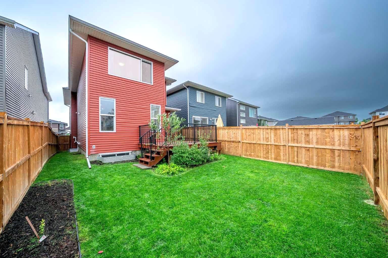 14 Rivercrest Common 