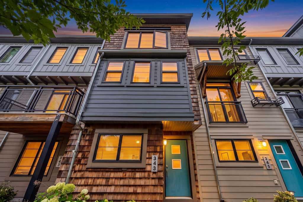 343 Walden Drive SE