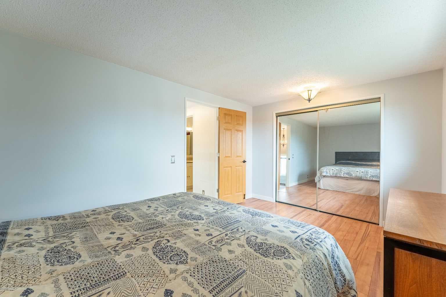 40 Fonda Crescent SE