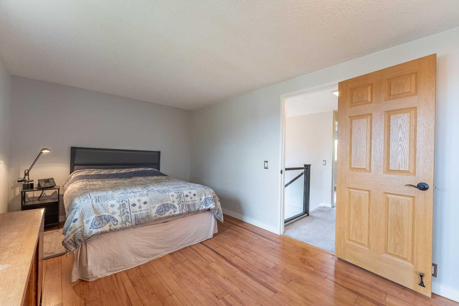 40 Fonda Crescent SE