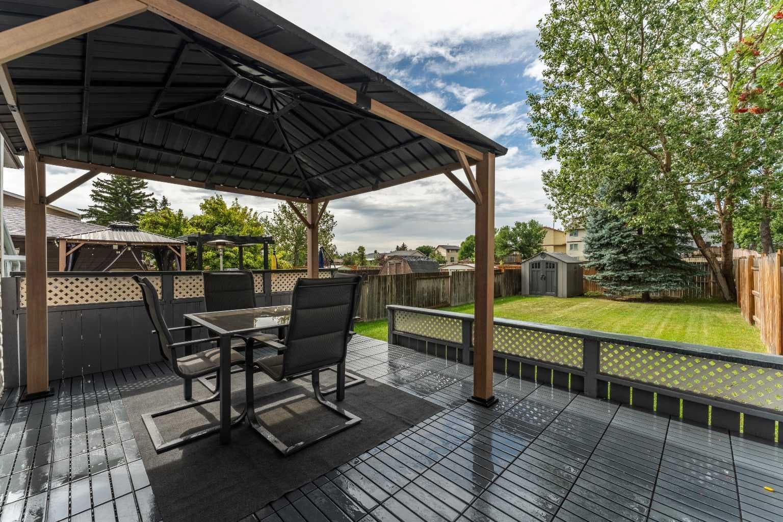 40 Fonda Crescent SE