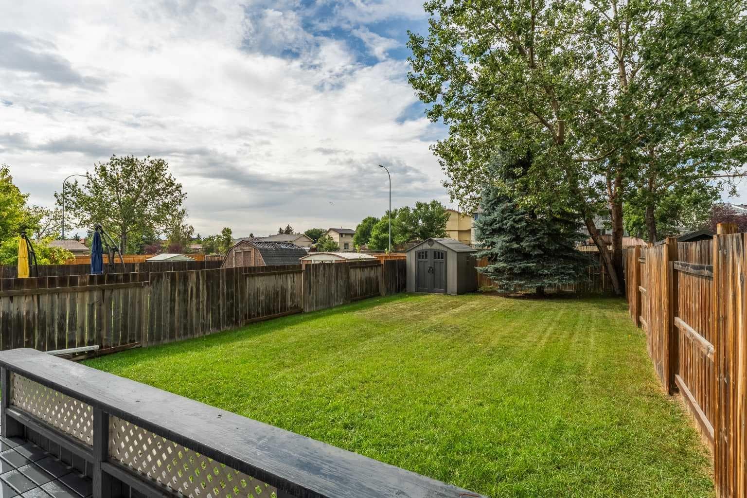 40 Fonda Crescent SE