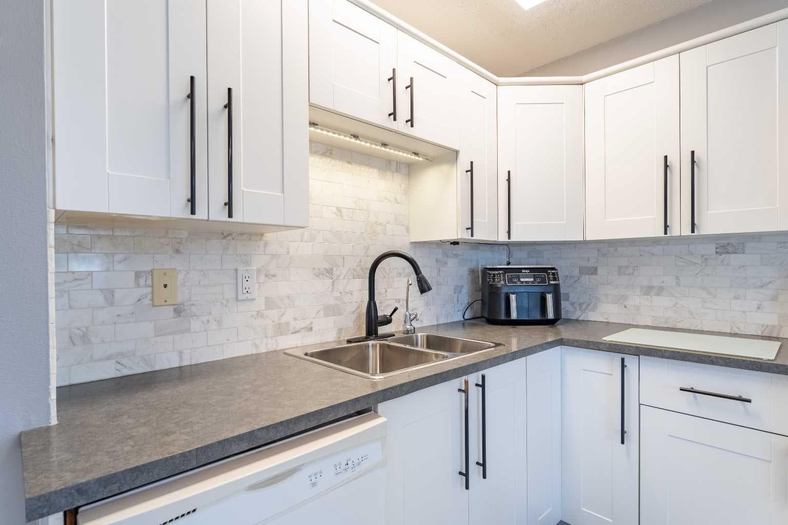 40 Fonda Crescent SE