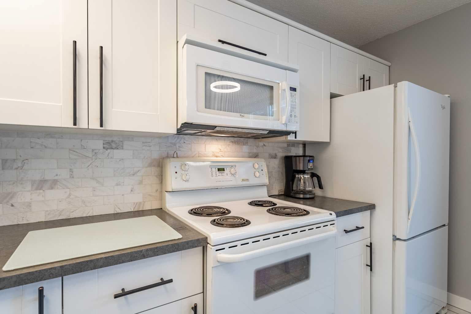 40 Fonda Crescent SE