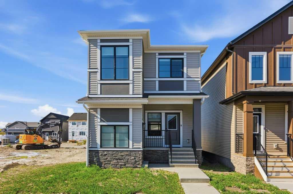 18 Chinook Winds Court SW