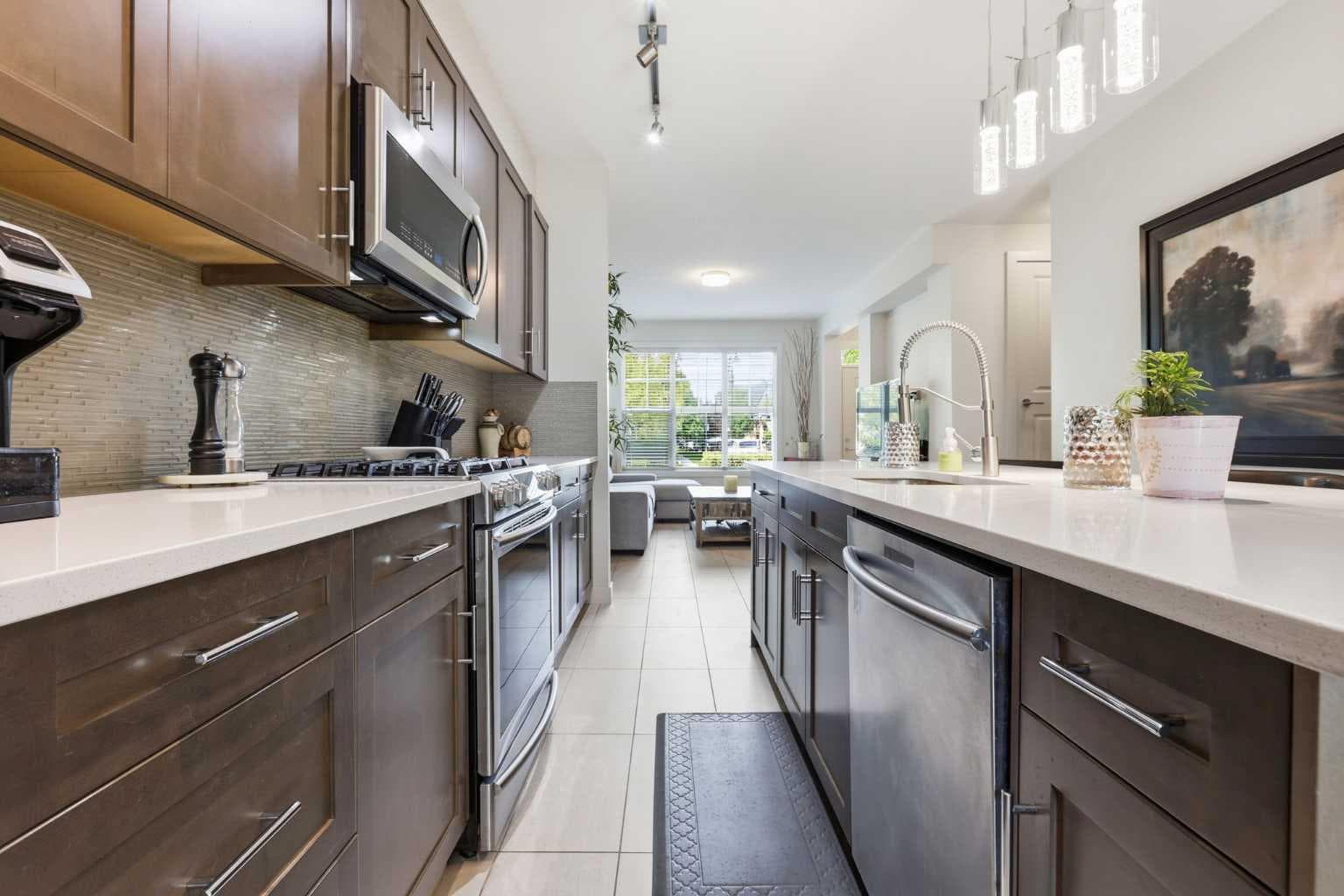 82 Dieppe Drive SW