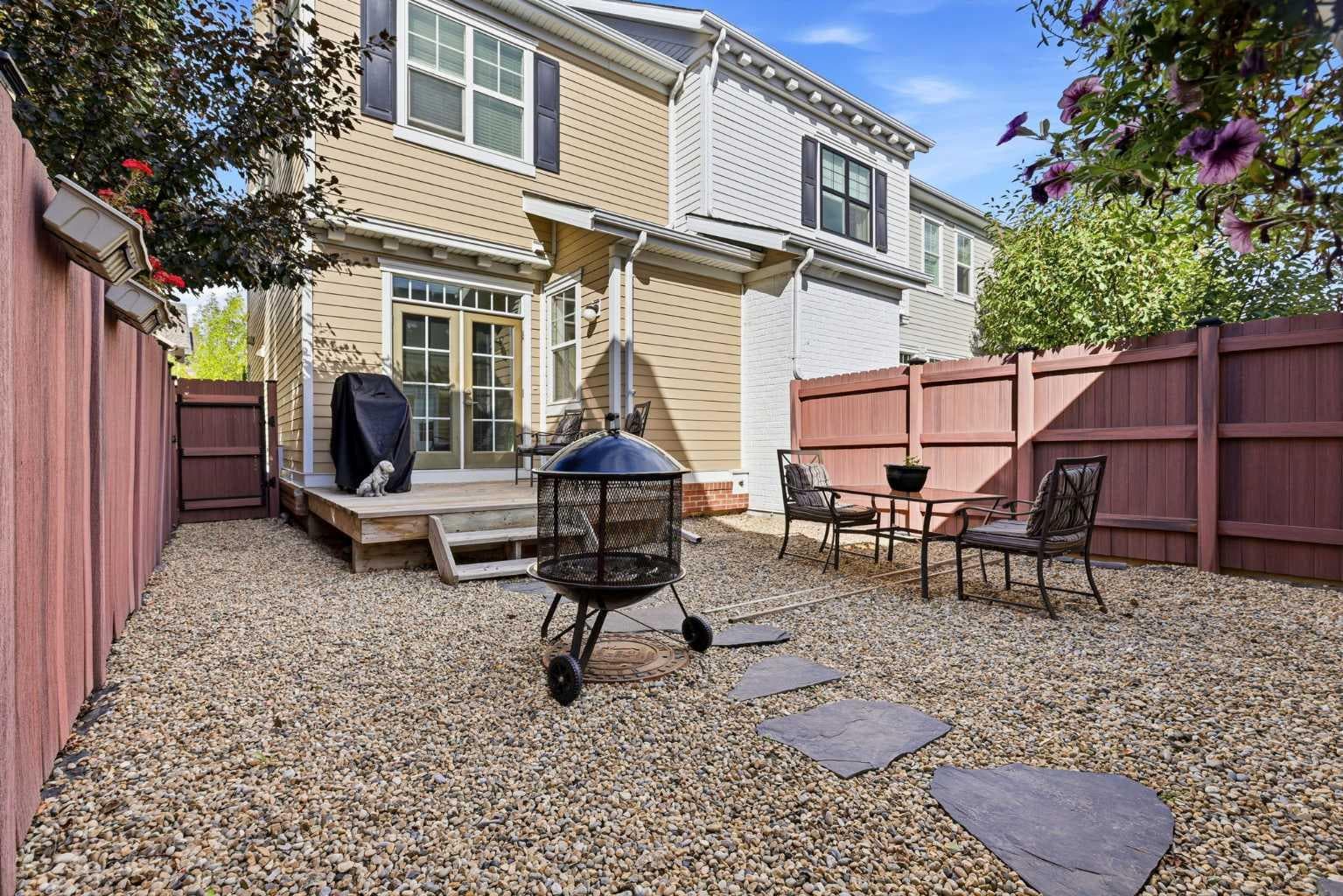 82 Dieppe Drive SW