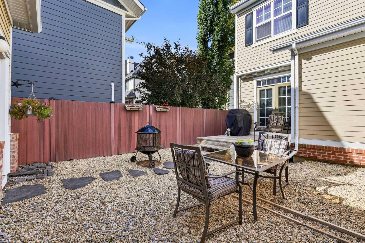 82 Dieppe Drive SW