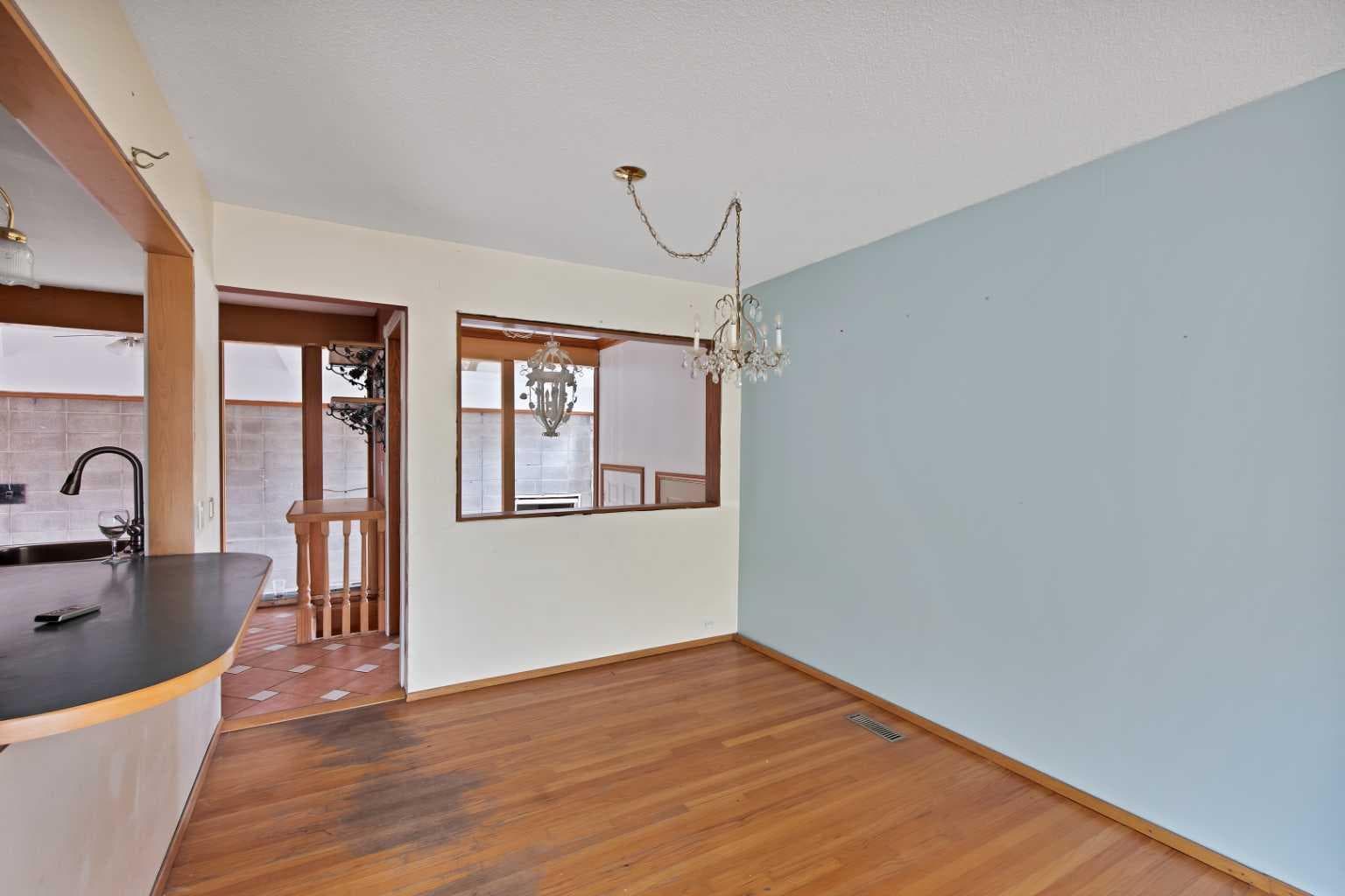 732 Sabrina Road SW