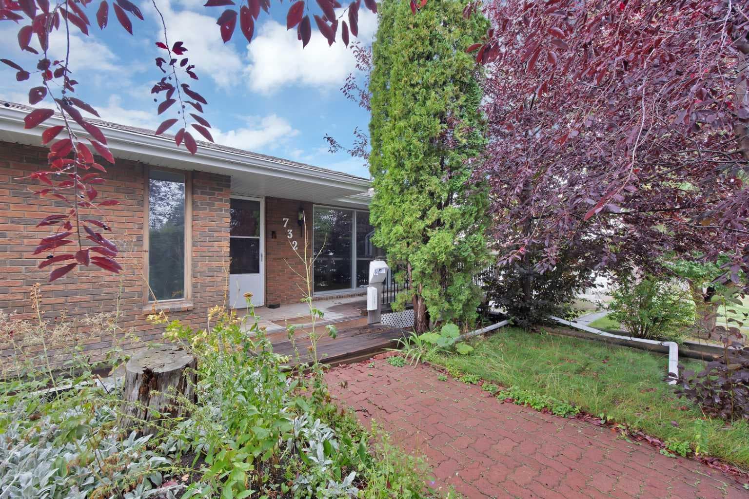 732 Sabrina Road SW