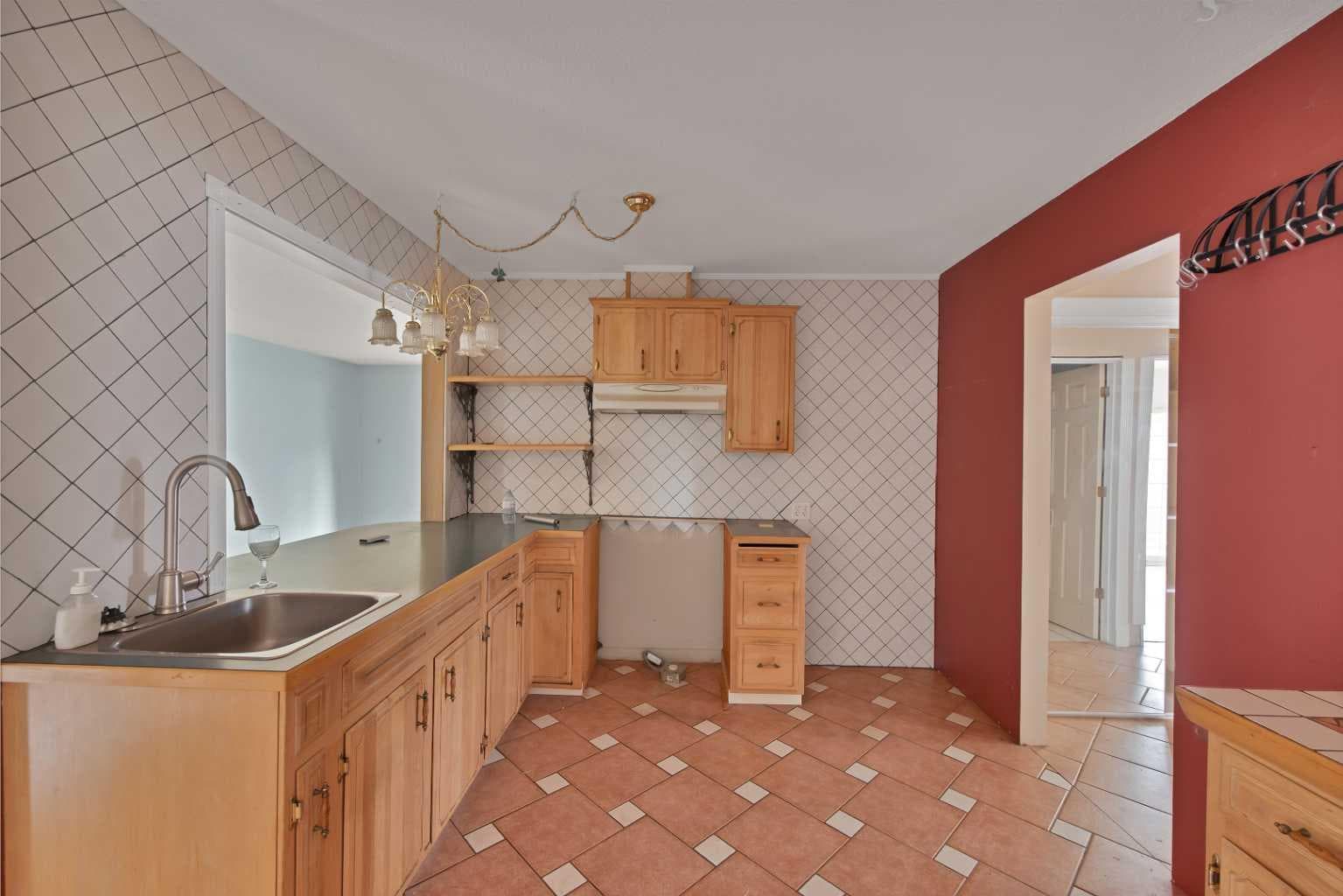 732 Sabrina Road SW