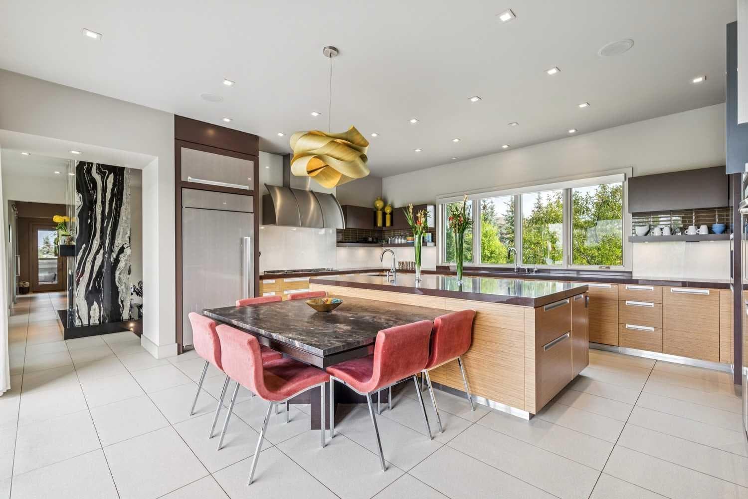 218 Grizzly Rise 