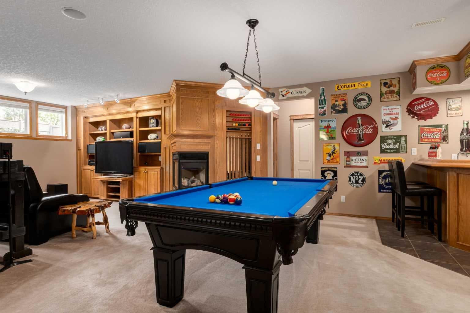 133 Strathlea Court SW