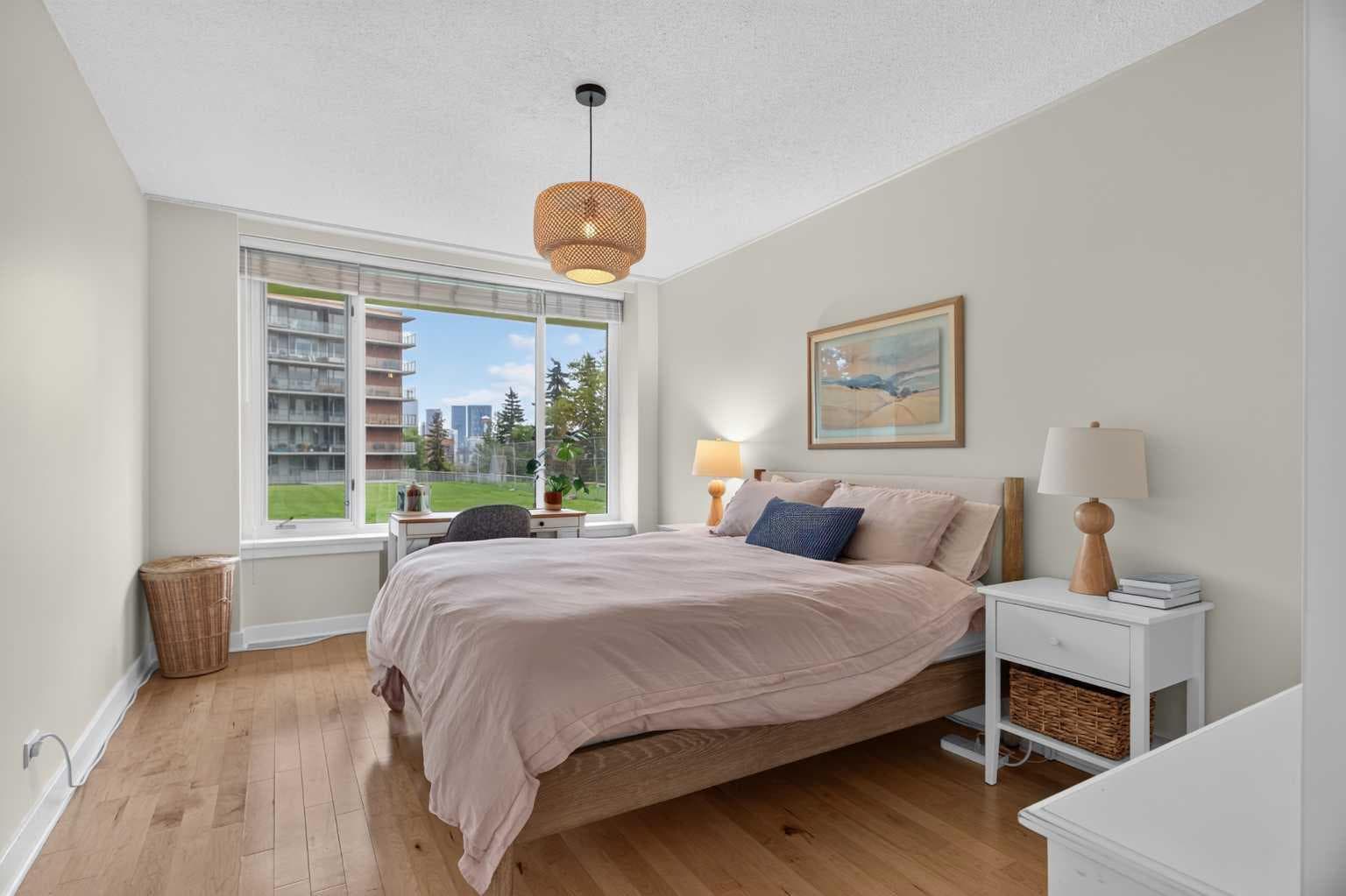 204, 3316 Rideau Place SW