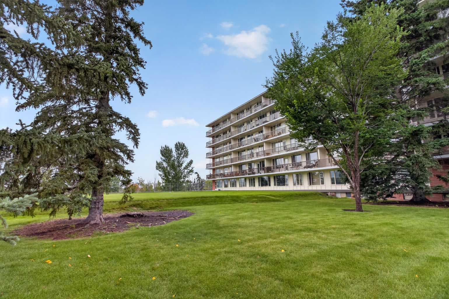 204, 3316 Rideau Place SW