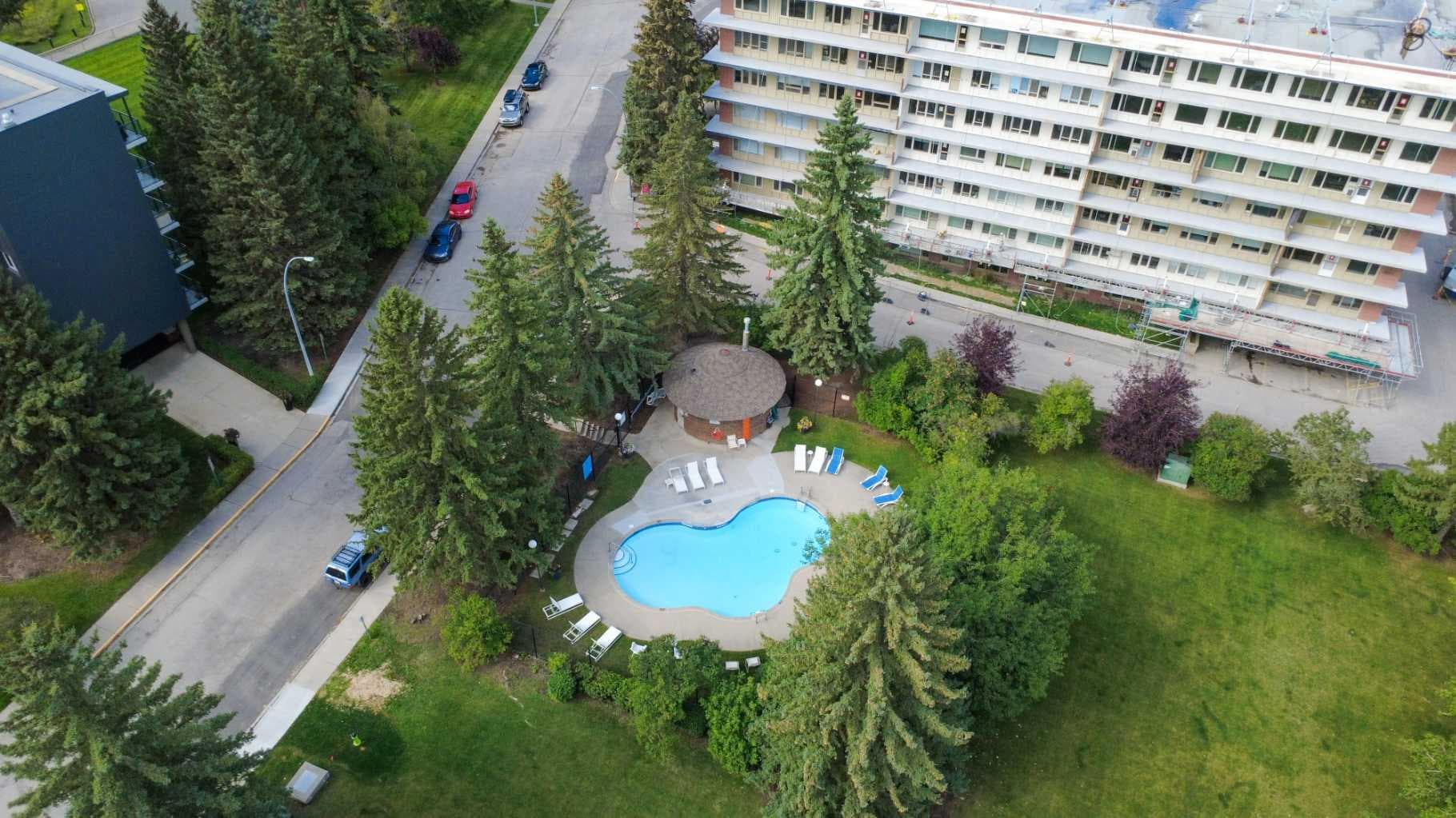 204, 3316 Rideau Place SW