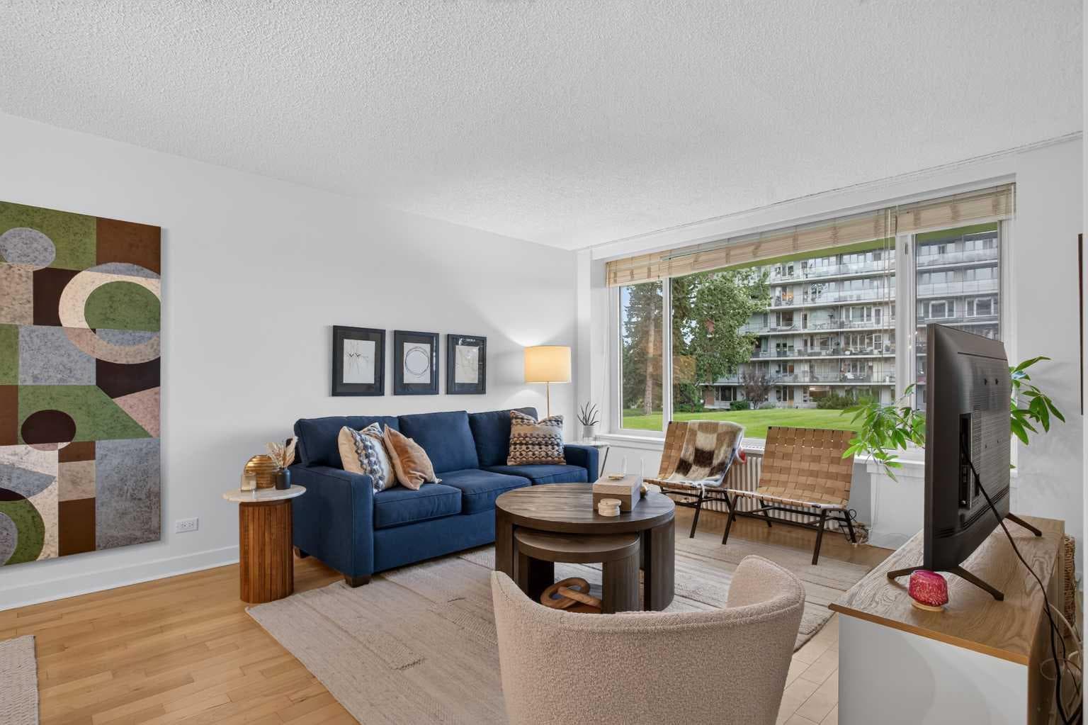 204, 3316 Rideau Place SW