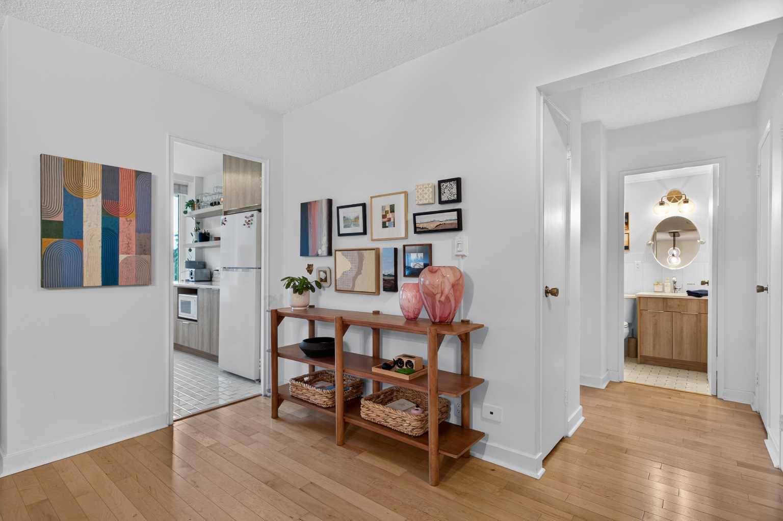 204, 3316 Rideau Place SW
