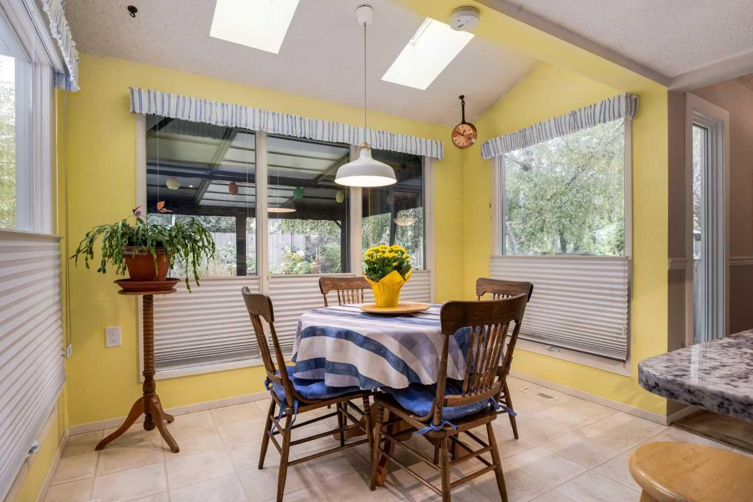 35 Millrise Way SW