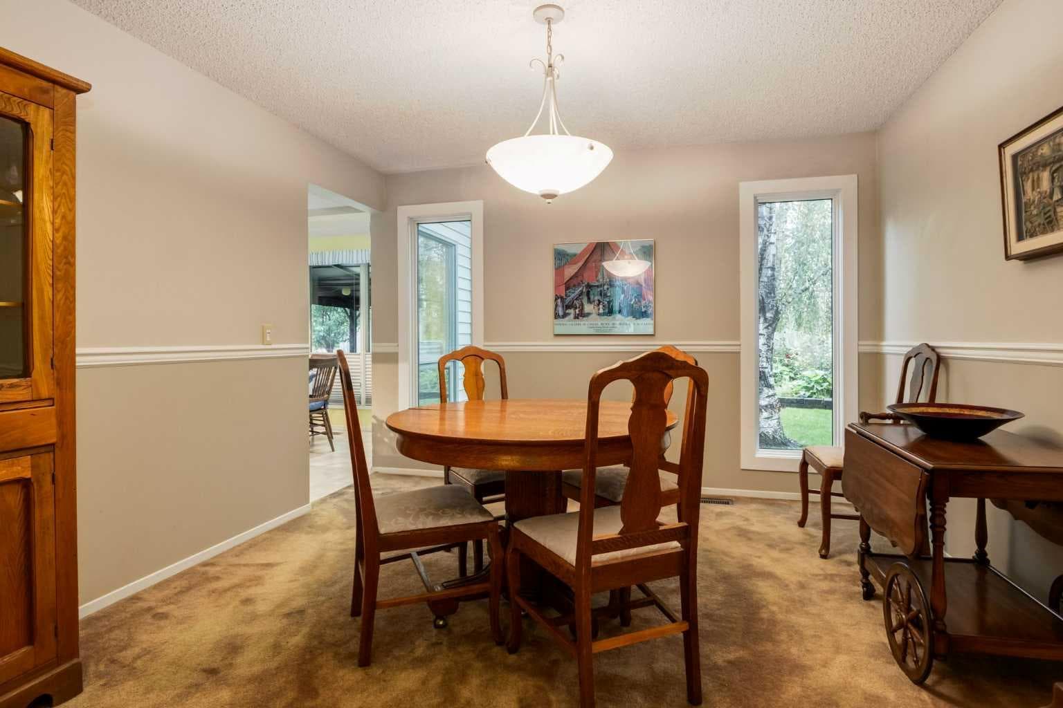 35 Millrise Way SW