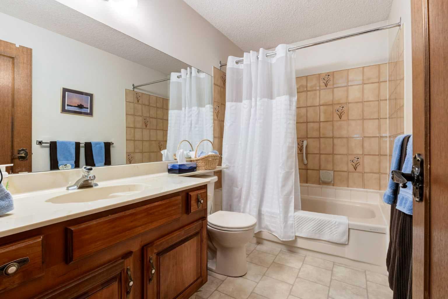 35 Millrise Way SW
