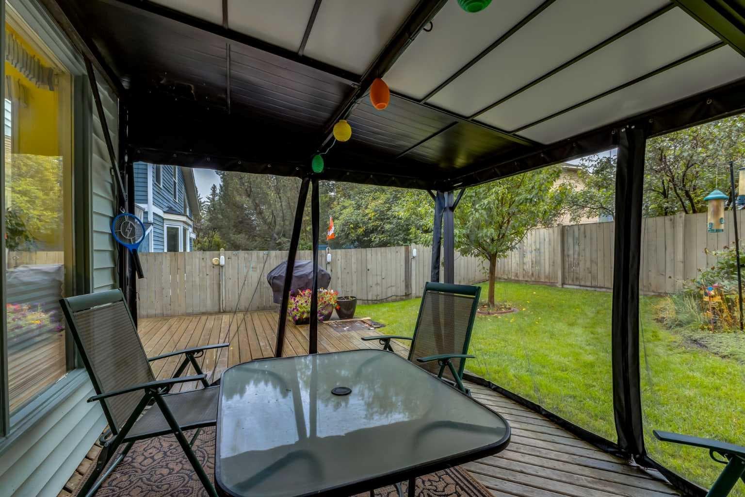 35 Millrise Way SW