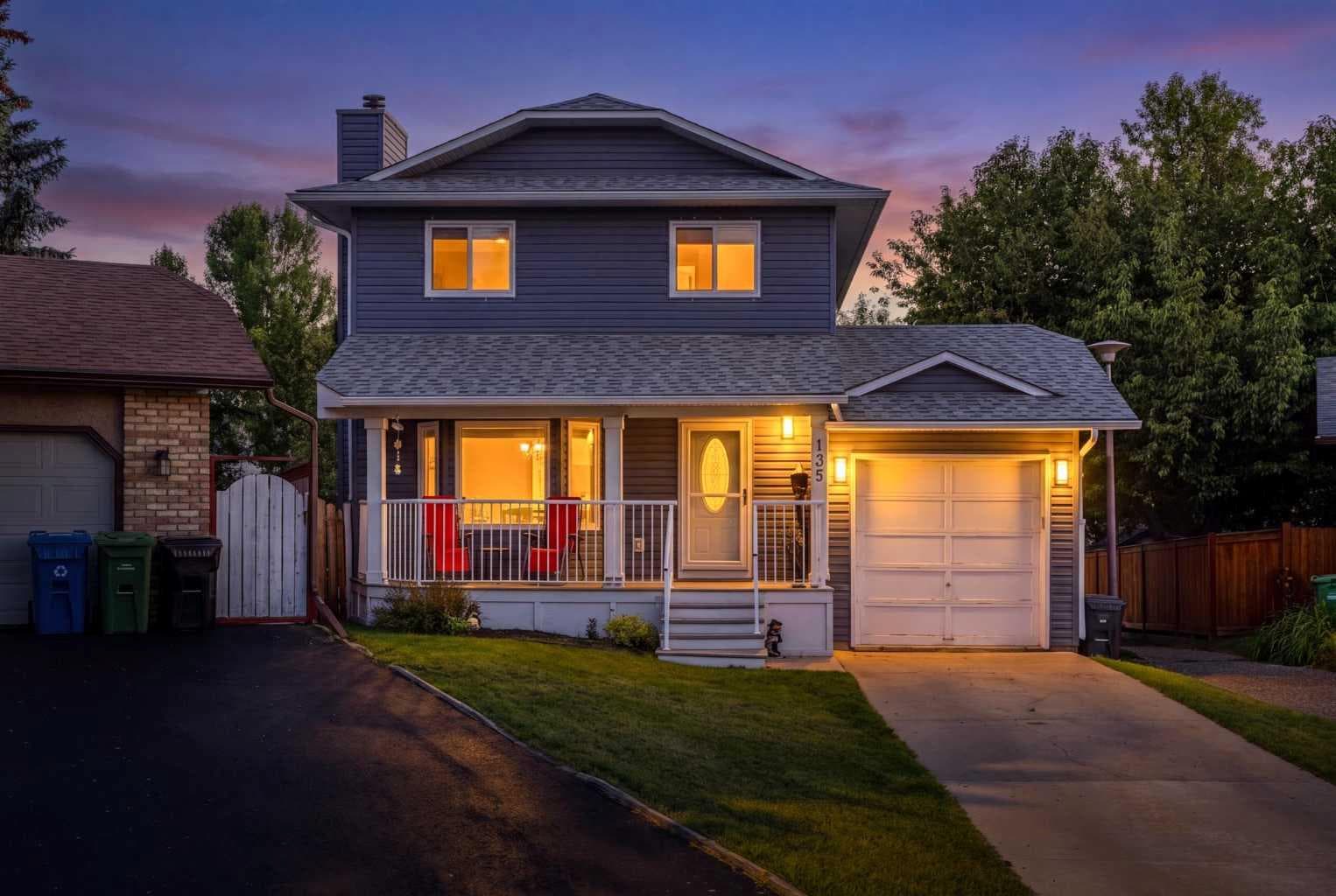 135 Sandarac Place NW