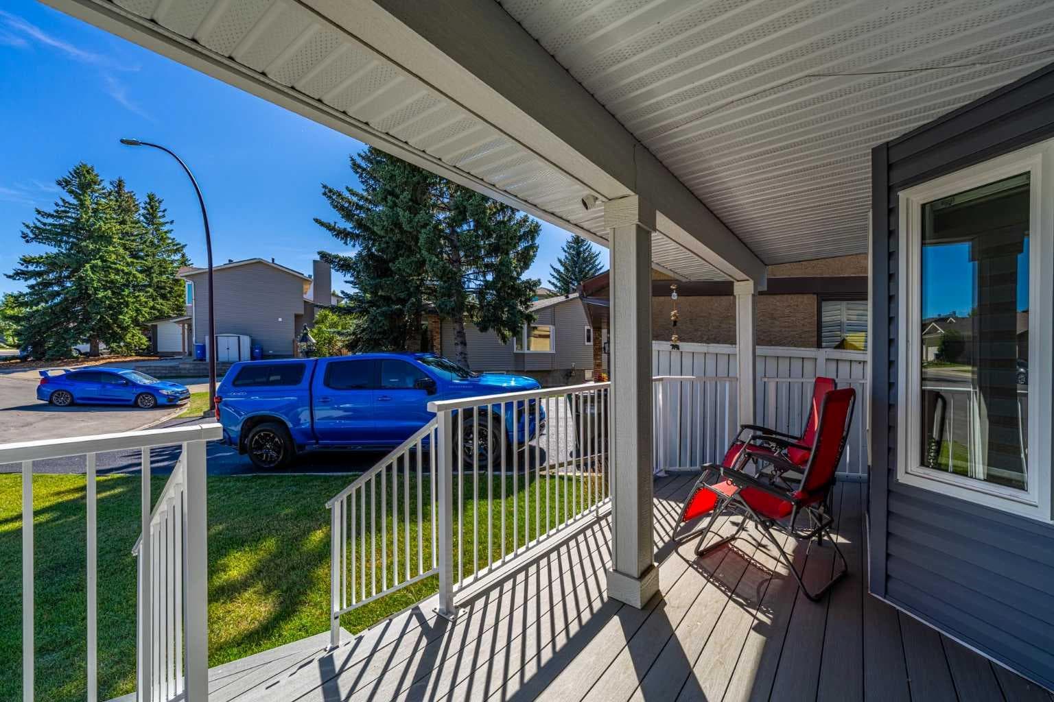135 Sandarac Place NW