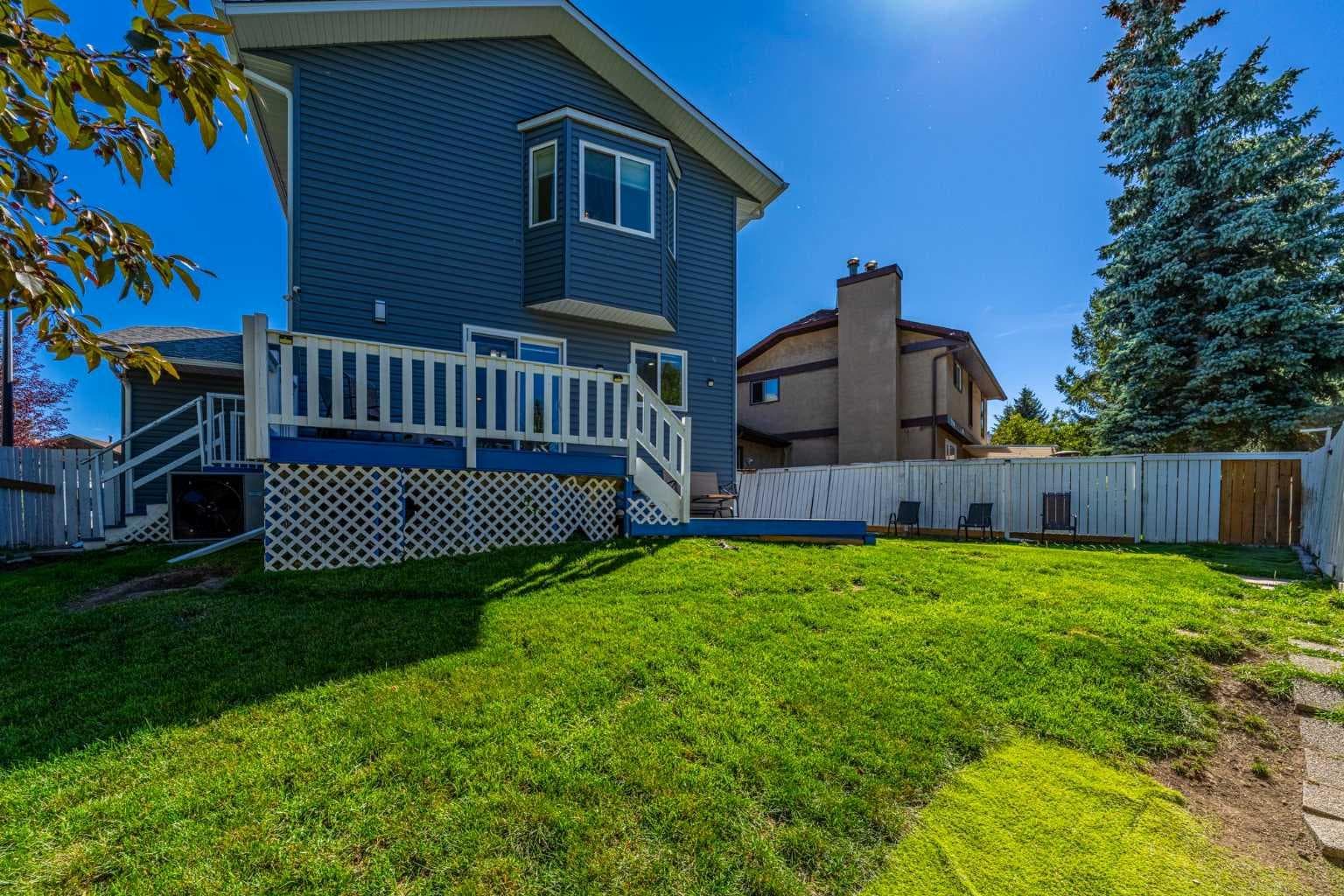135 Sandarac Place NW
