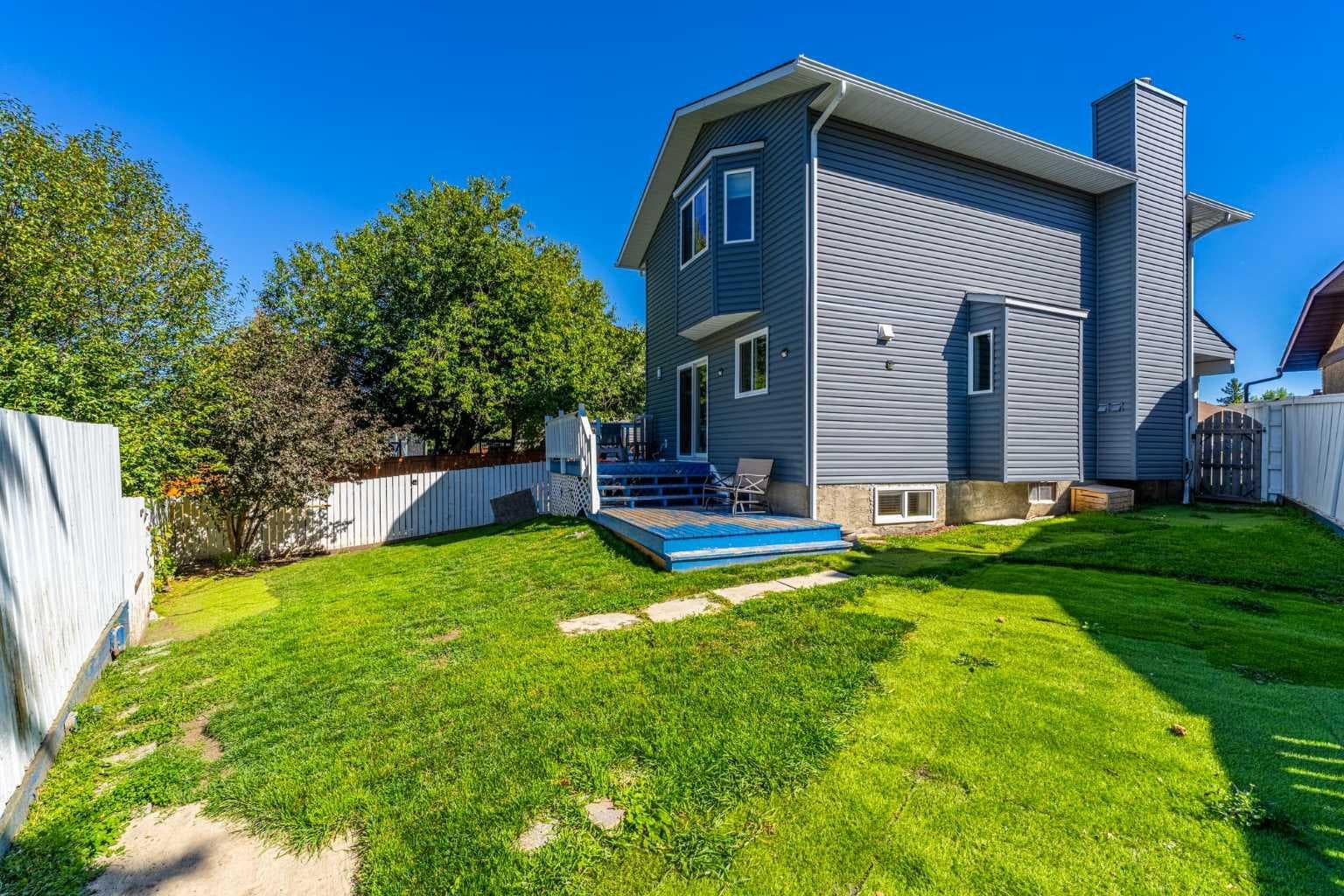 135 Sandarac Place NW