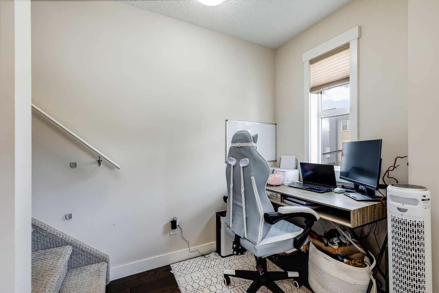 305, 2461 Baysprings Link SW