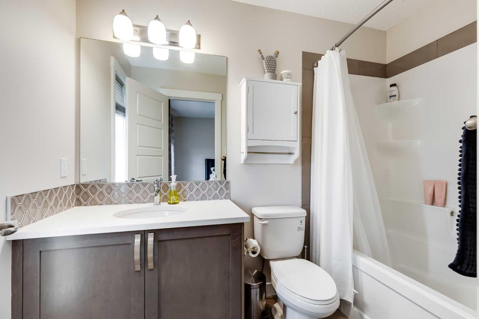 305, 2461 Baysprings Link SW