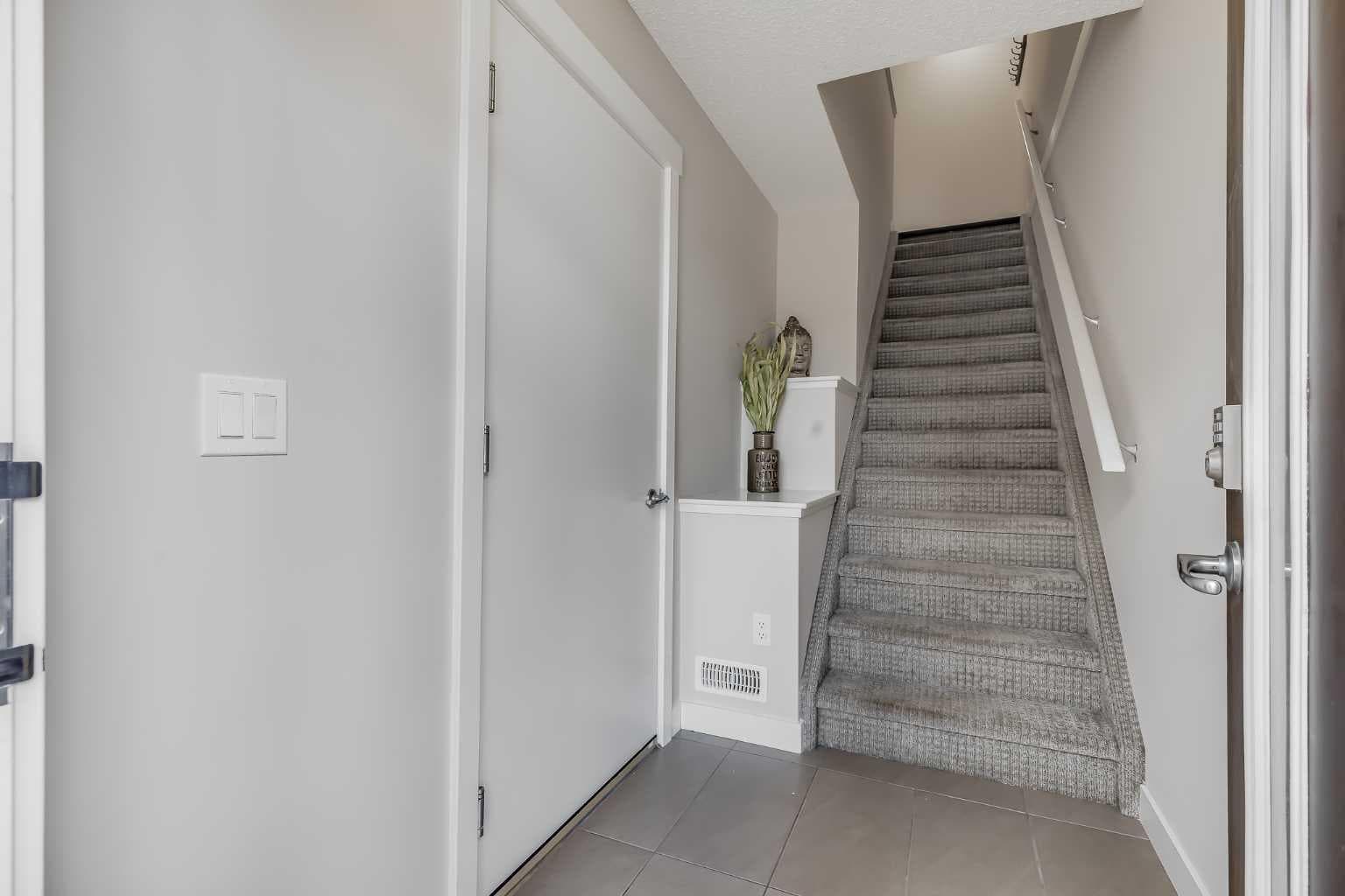 305, 2461 Baysprings Link SW