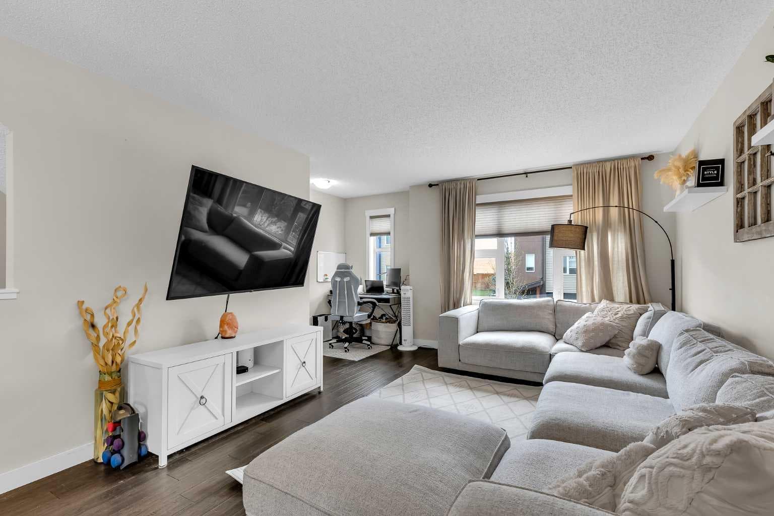 305, 2461 Baysprings Link SW