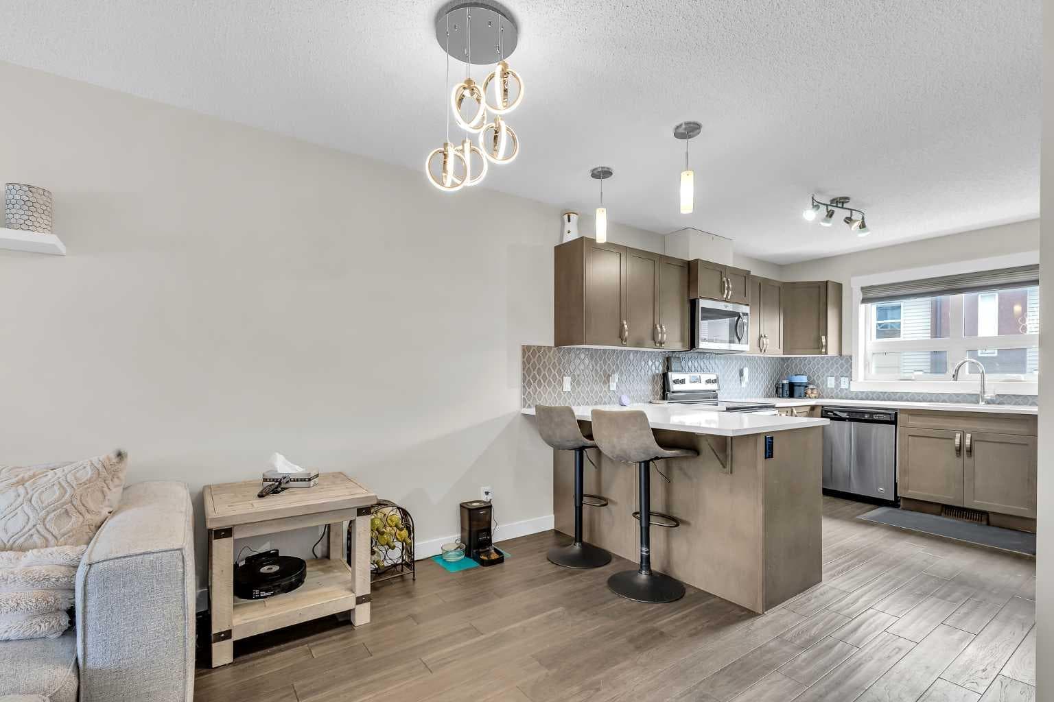 305, 2461 Baysprings Link SW