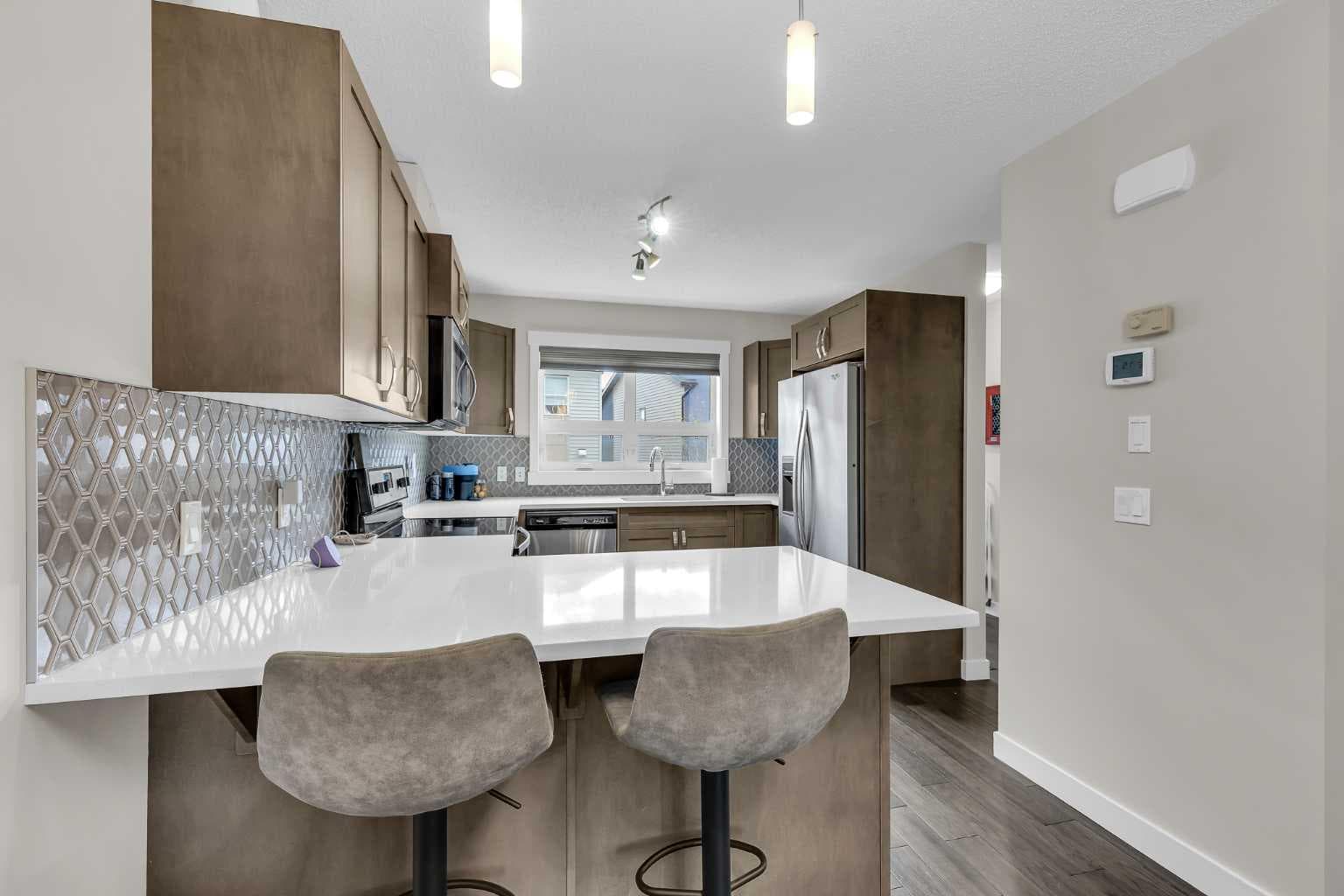 305, 2461 Baysprings Link SW