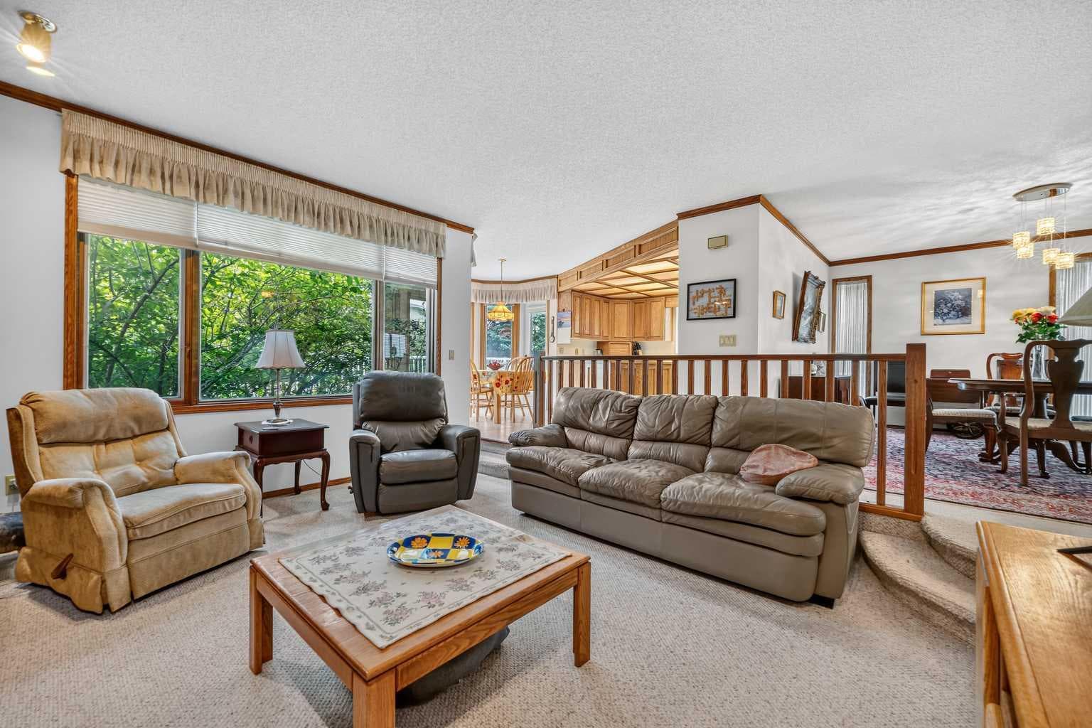 232 Hawkview Manor Circle NW