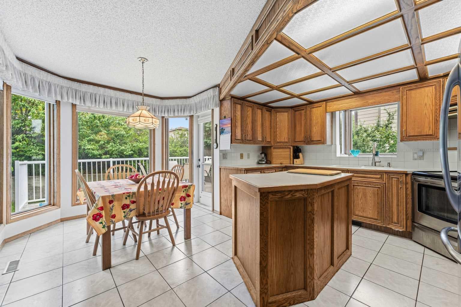 232 Hawkview Manor Circle NW