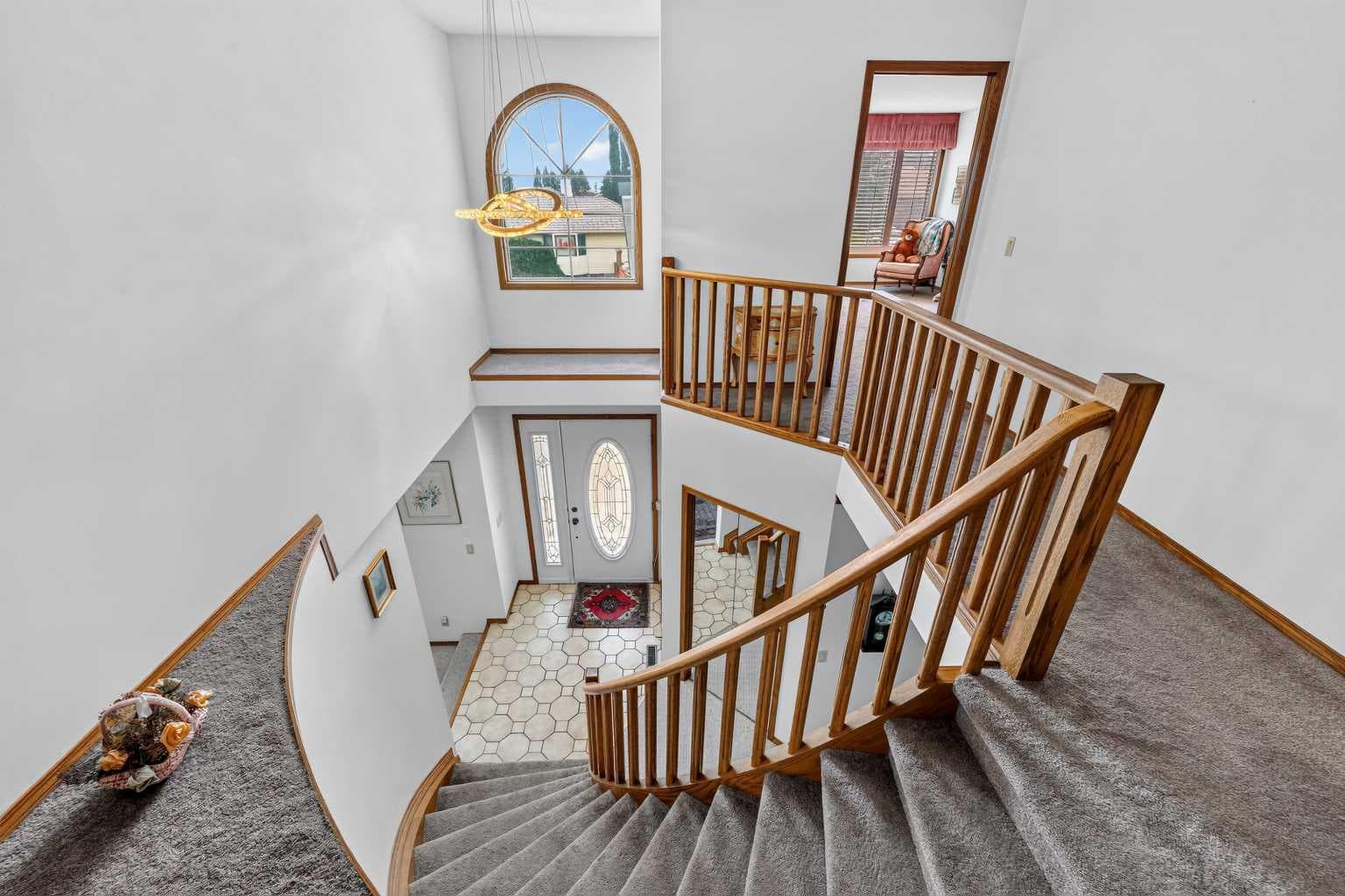 232 Hawkview Manor Circle NW
