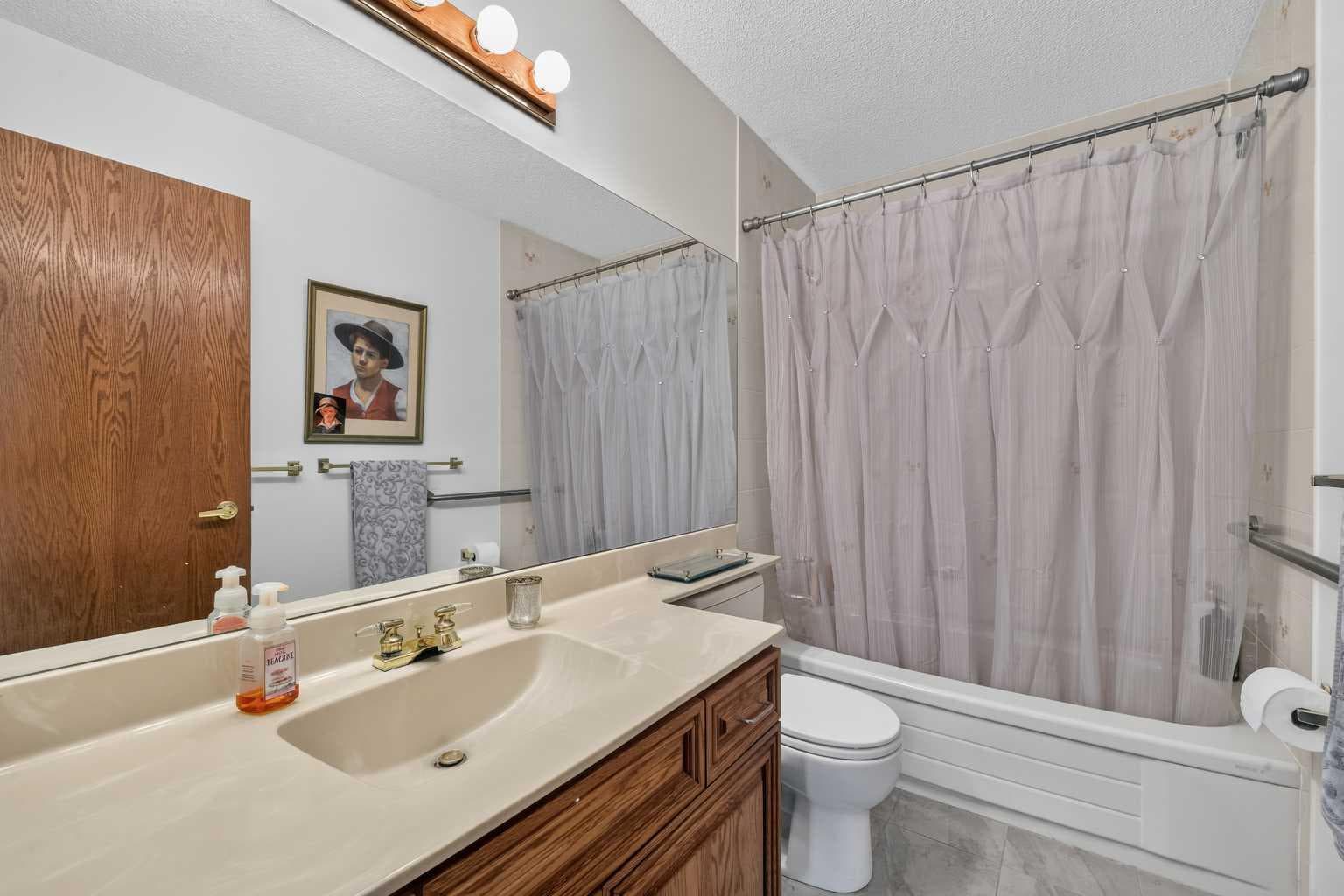 232 Hawkview Manor Circle NW