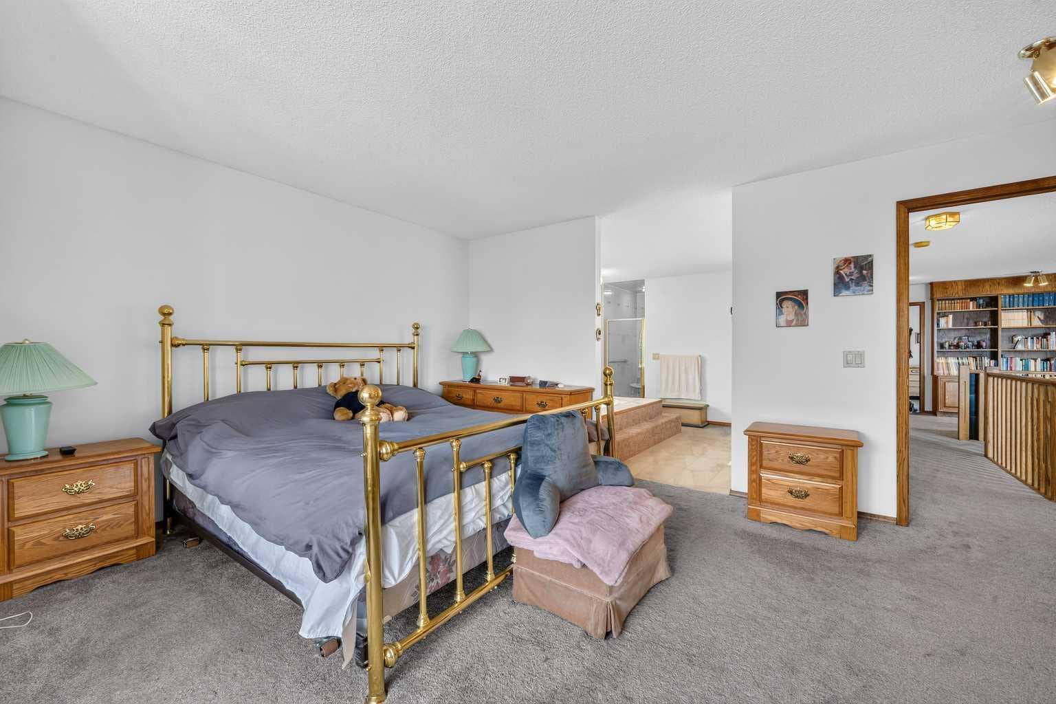 232 Hawkview Manor Circle NW