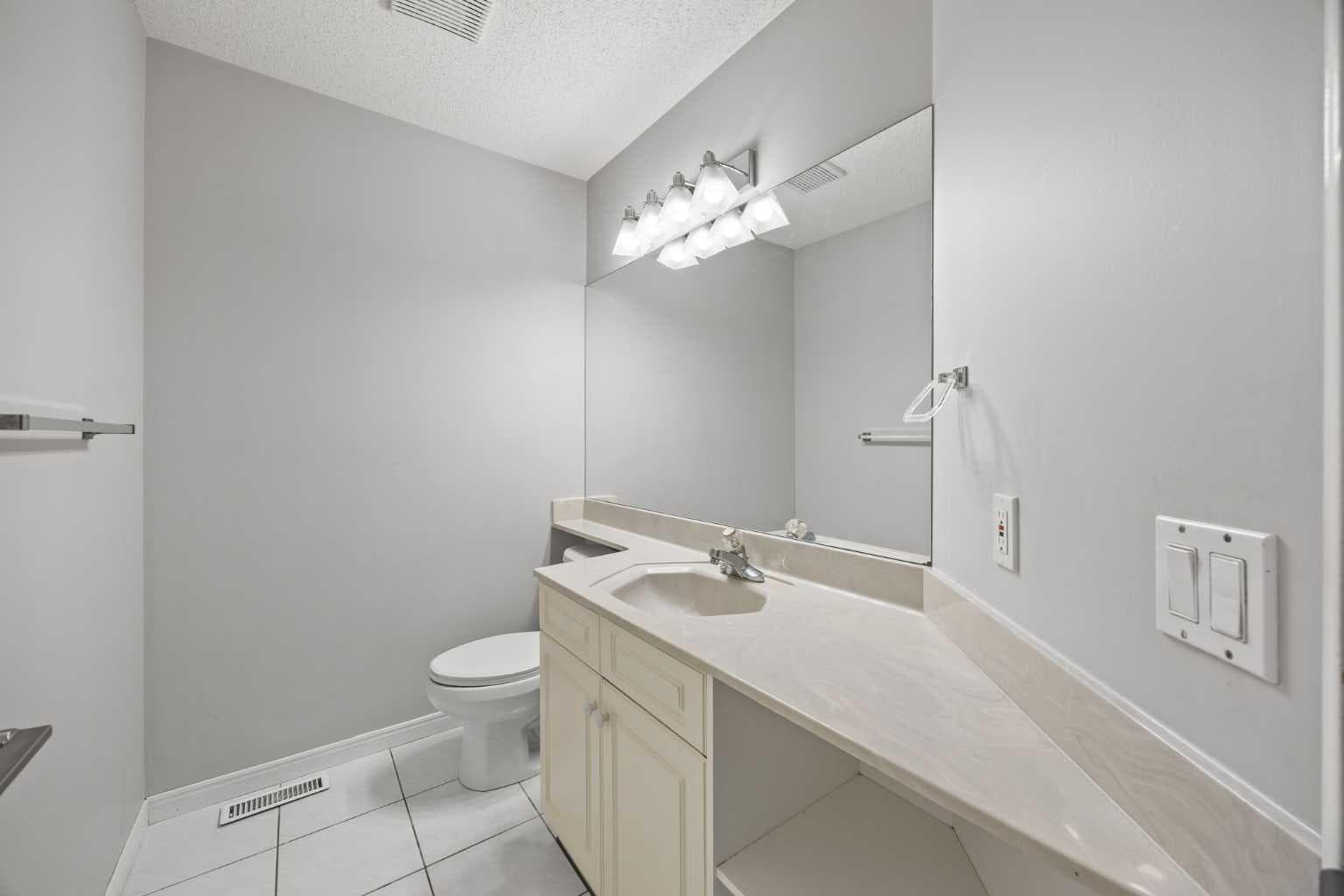 212 Coral Keys Green NE