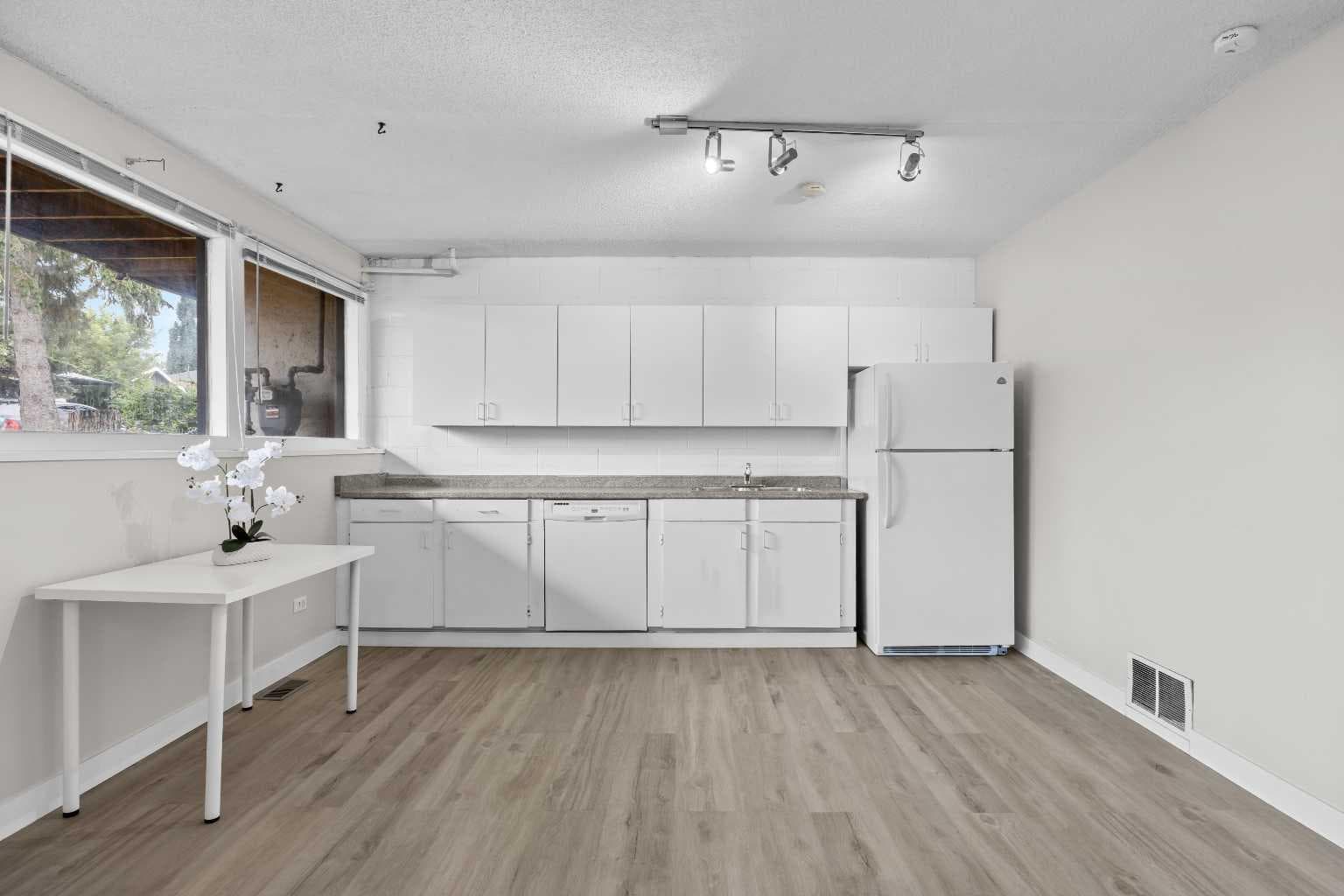 3910 12 Avenue SW