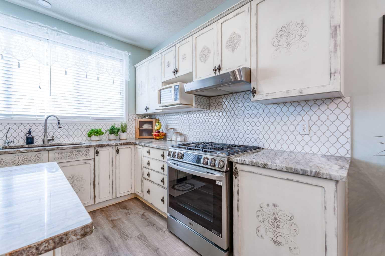 643 Everridge Drive SW