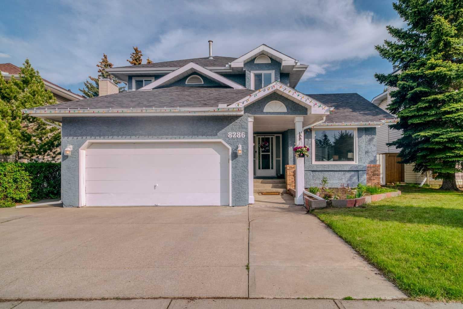 8286 Edgebrook Drive NW
